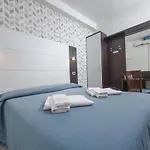 罗马阿尔莫尼家庭旅馆 4* 罗马