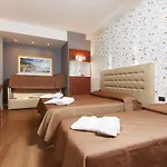 罗马阿尔莫尼家庭旅馆 4*