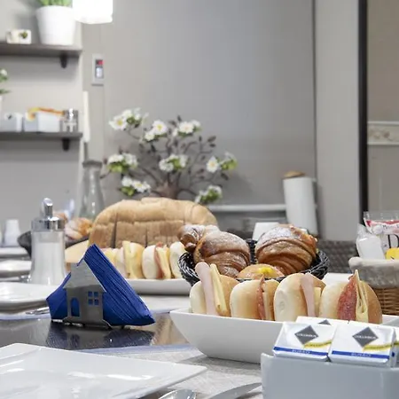 Armonie Romane فندق مبيت وإفطار 4*